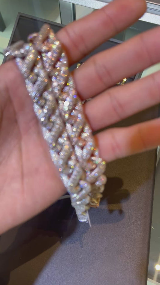 Infinity Link Bracelet — (iced)