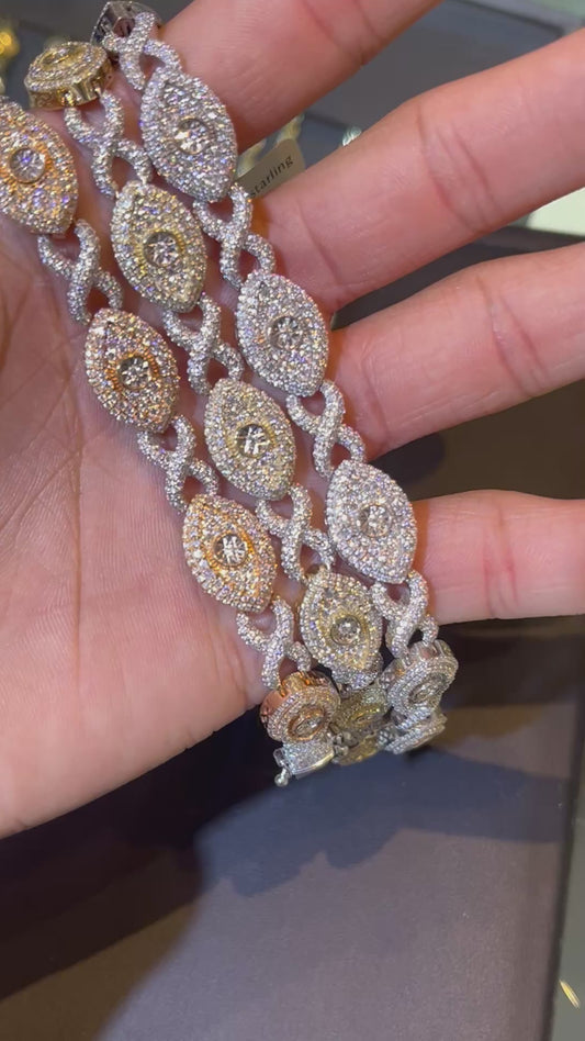 Diamond eye Bracelet — (iced)